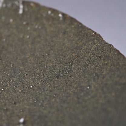 Metal-glazed Earthen Plate ー八木 一夫 “鉄釉 皿”