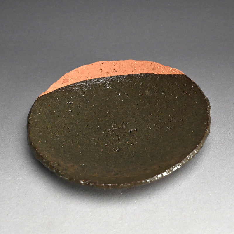Metal-glazed Earthen Plate ー八木 一夫 “鉄釉 皿”