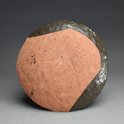 Metal-glazed Earthen Plate ー八木 一夫 “鉄釉 皿”