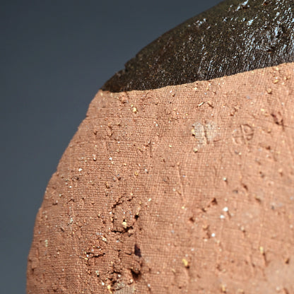 Metal-glazed Earthen Plate ー八木 一夫 “鉄釉 皿”