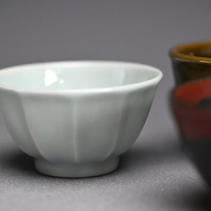 Guinomi Set: Morino, Yanagihara, and Miyanaga ー“参盃”, 森野 泰明 “黒銹” / 柳原 睦夫 “彩釉” / 宮永 理吉 “影青”