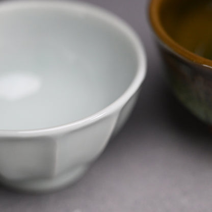 Guinomi Set: Morino, Yanagihara, and Miyanaga ー“参盃”, 森野 泰明 “黒銹” / 柳原 睦夫 “彩釉” / 宮永 理吉 “影青”