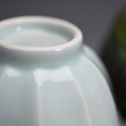 Guinomi Set: Morino, Yanagihara, and Miyanaga ー“参盃”, 森野 泰明 “黒銹” / 柳原 睦夫 “彩釉” / 宮永 理吉 “影青”