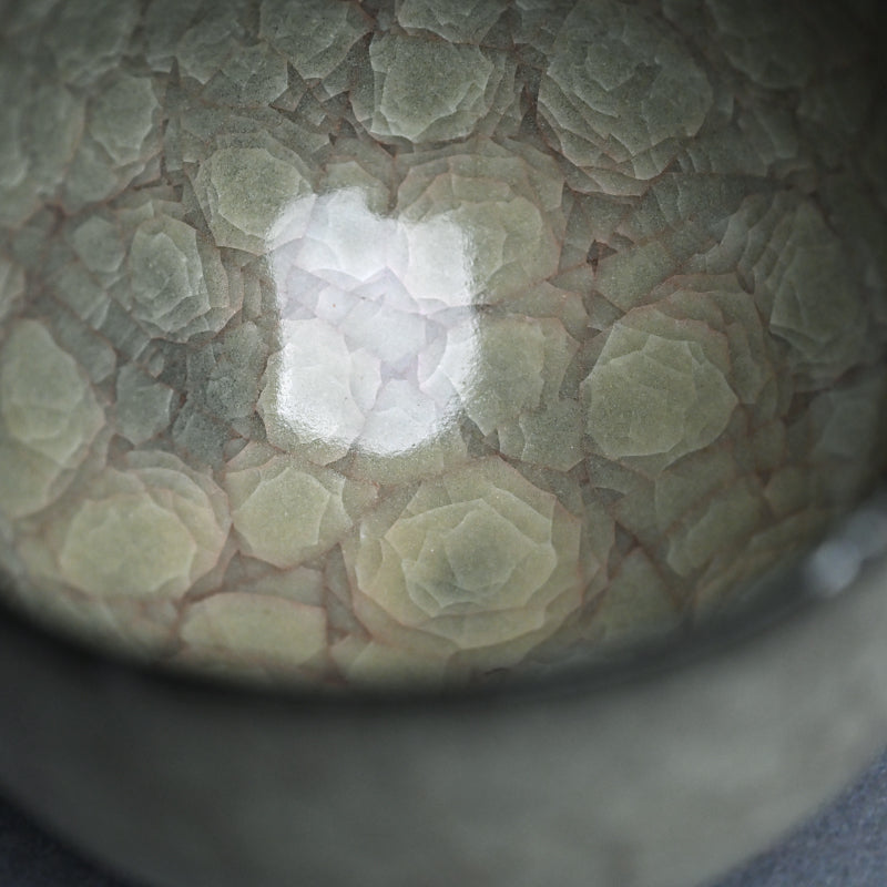 Breathtaking Chawan Tea Bowl ー若尾 経 “米色青瓷茶盌”