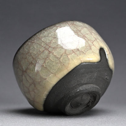 Breathtaking Chawan Tea Bowl ー若尾 経 “米色青瓷茶盌”