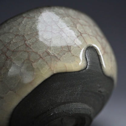 Breathtaking Chawan Tea Bowl ー若尾 経 “米色青瓷茶盌”