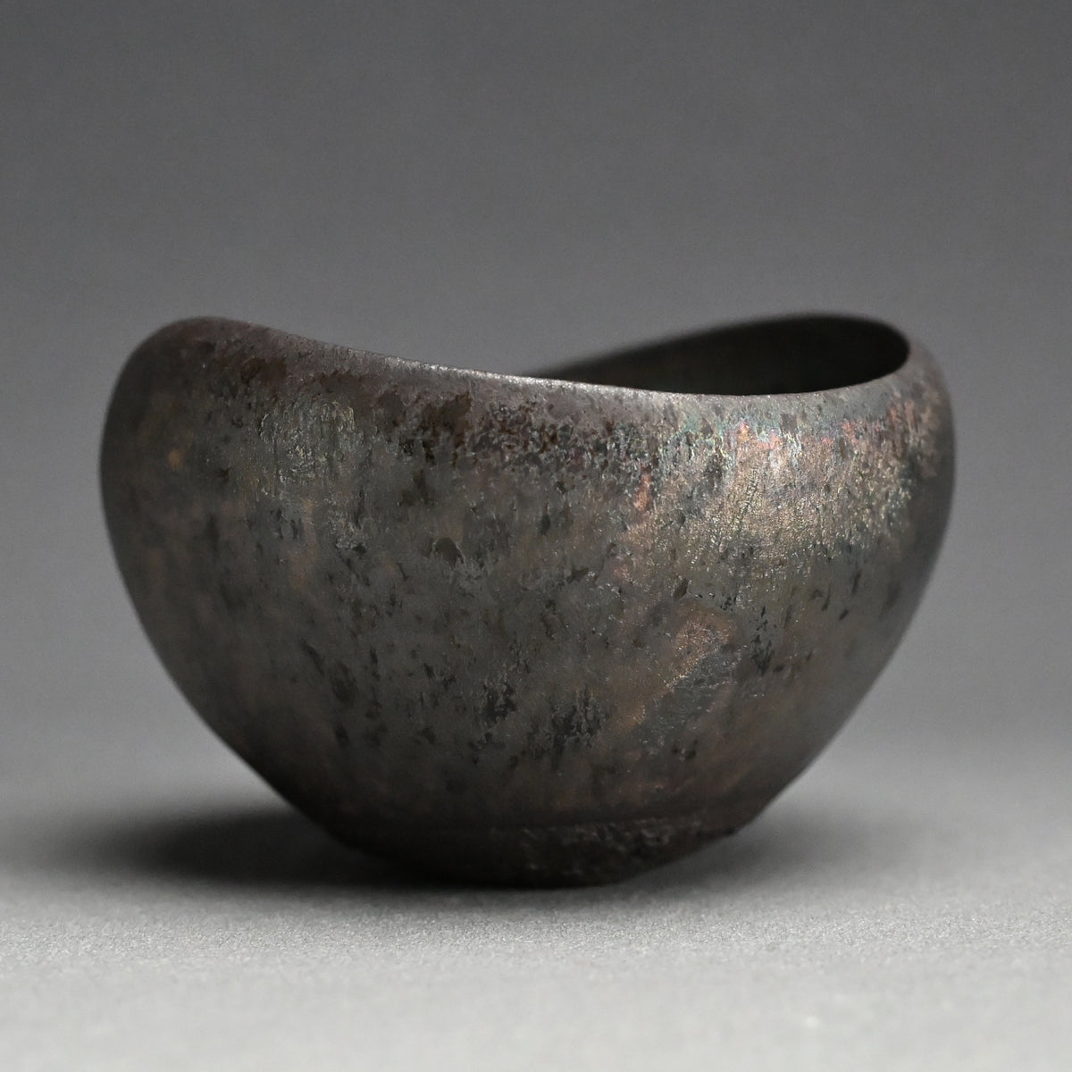 Spectacular Tenmoku Tea Bowl ー林 恭助 “燿変滴彩椀”