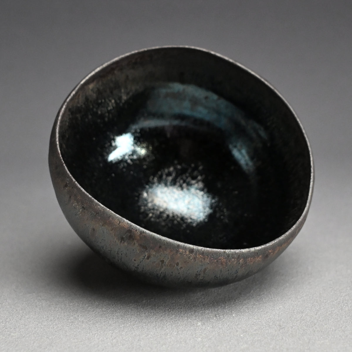 Spectacular Tenmoku Tea Bowl ー林 恭助 “燿変滴彩椀”