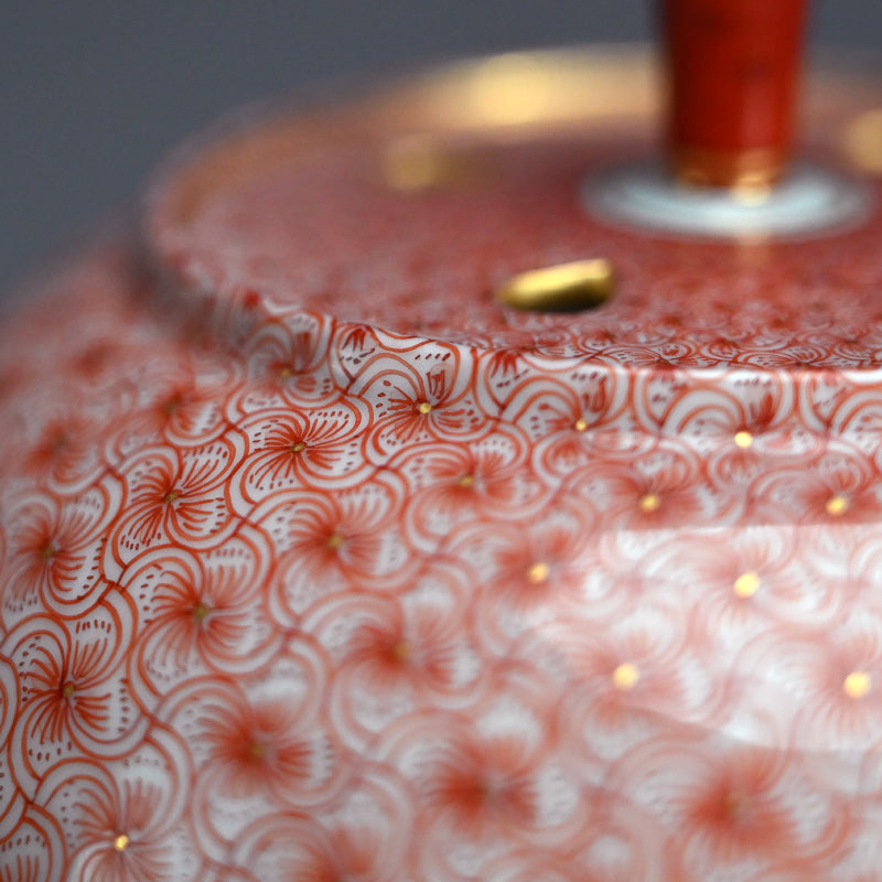 Exquisite Porcelain Incense Burner ー米久 和彦 “赤繪風車文 香盧”