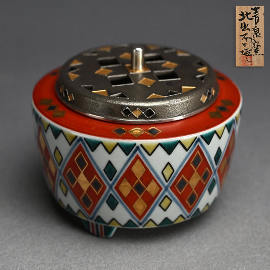 Rare Koro Censer w/ LNT Tomimoto Kenkichi ー北出 不二雄 “赤繪 金銀彩菱文様 香炉”, 倣 富本 憲吉