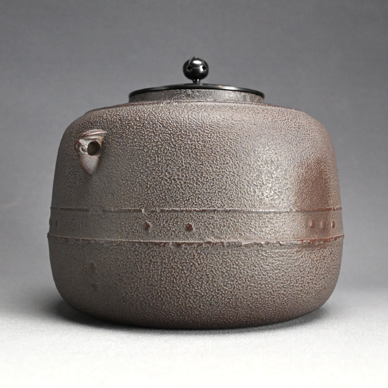 LNT Kama, Japanese Tea Ceremony Kettle ー高橋 敬典 “萬代屋釜”