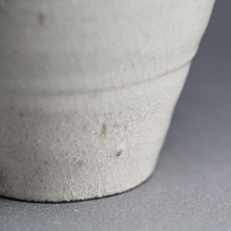 Exquisite Bottle Vase by LNT ー田村 耕一 “鉄絵壺”