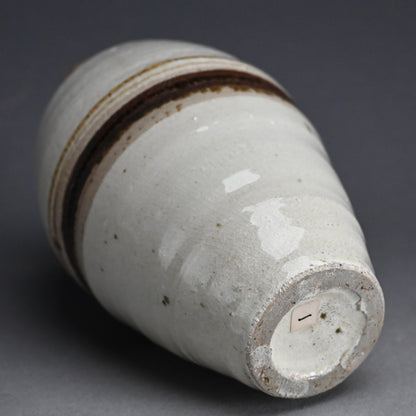 Exquisite Bottle Vase by LNT ー田村 耕一 “鉄絵壺”