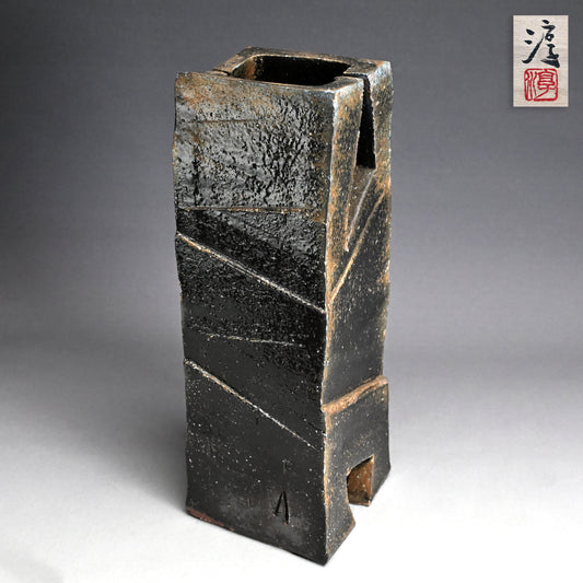 Huge Bizen Sculptural Vase by LNT ー伊勢崎 淳 “備前 黒四方削壺”