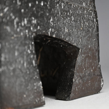 Huge Bizen Sculptural Vase by LNT ー伊勢崎 淳 “備前 黒四方削壺”