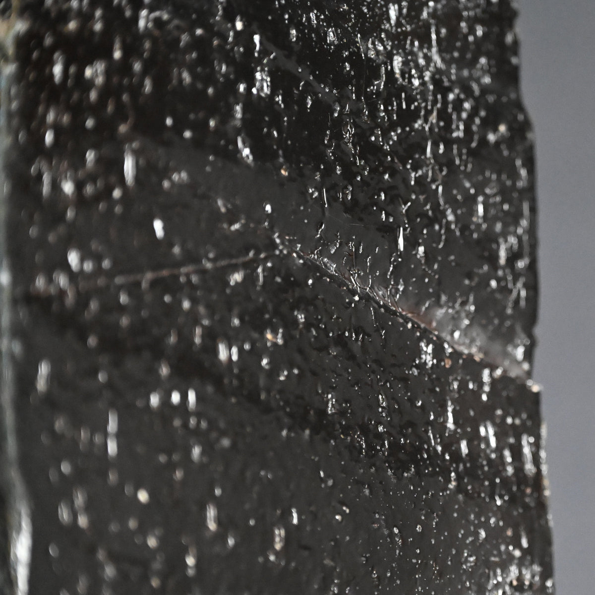 Huge Bizen Sculptural Vase by LNT ー伊勢崎 淳 “備前 黒四方削壺”