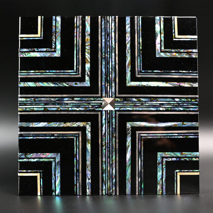 飾り箱 2012年 ー 岡田雄志 「螺鈿飾筥 輝縞」