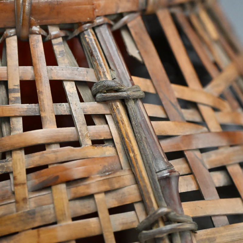Antique Japanese Bamboo Basket ー池田 瓢阿 "籃"