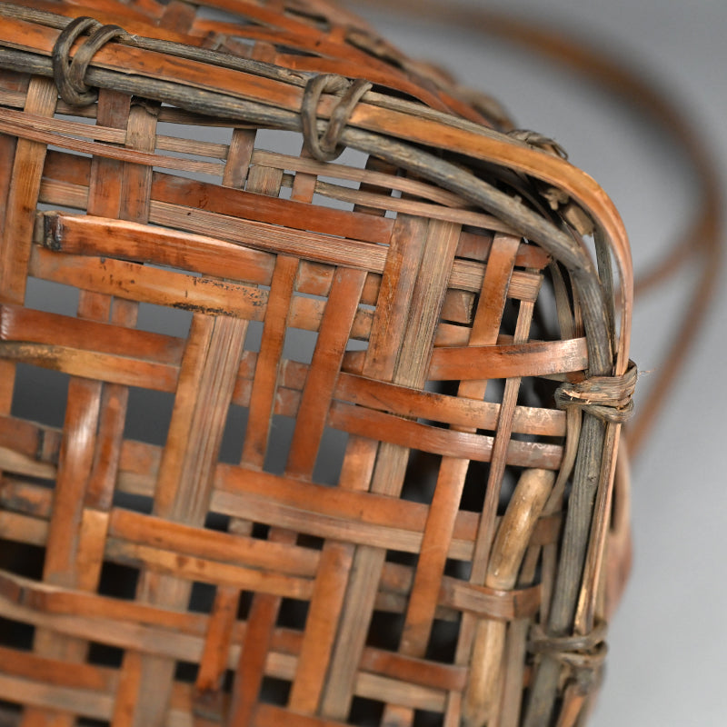 Antique Japanese Bamboo Basket ー池田 瓢阿 "籃"
