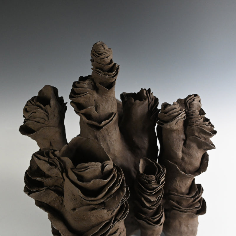 Mujina Black Ceramic Sculpture ー山口 美音 “貉”