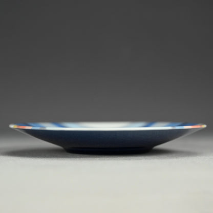 A Small Plate by Tokuda Junko ー徳田 順子 (四代 八十吉) “太古の赤富士"