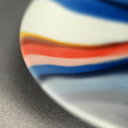 A Small Plate by Tokuda Junko ー徳田 順子 (四代 八十吉) “太古の赤富士"