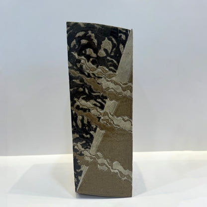 Flowing Surface Vase by Legendary ー和太 守卑良 “水景角筒”