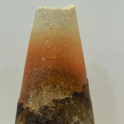 Bizen Flower Vessel ー隠崎 隆一 “花入”