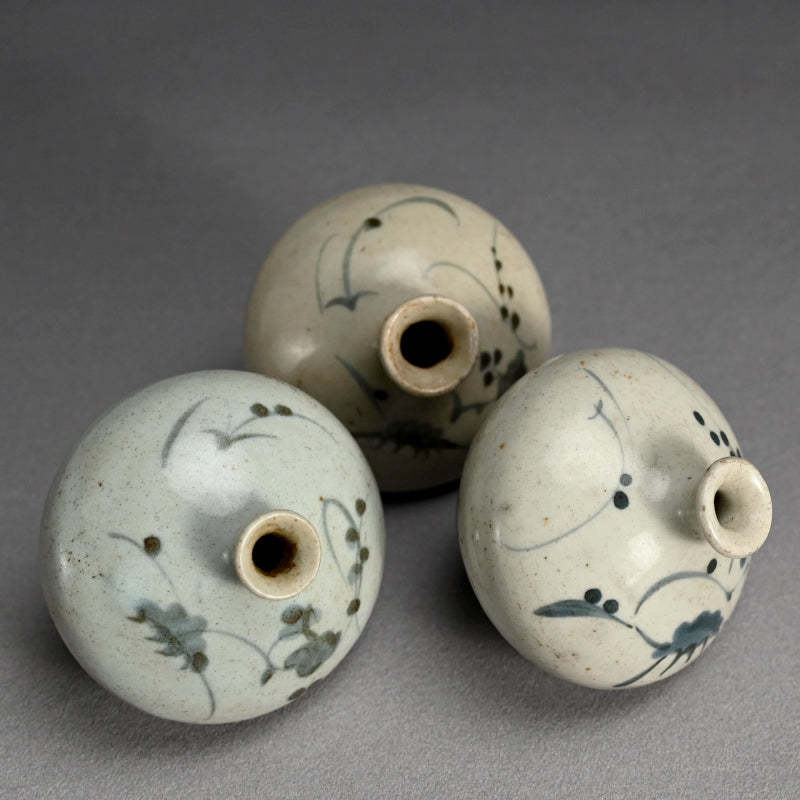 3 Ko-Imari Abura Tsubo Oil Flasks