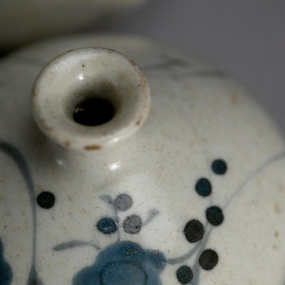 3 Ko-Imari Abura Tsubo Oil Flasks