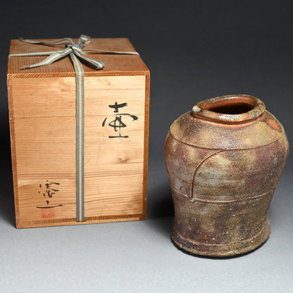 Contemporary Iga Tsubo ー小島 憲二 "伊賀焼 壺"