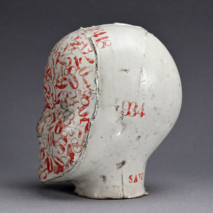 “Man” Object, 33 Bin ー佐藤 敏