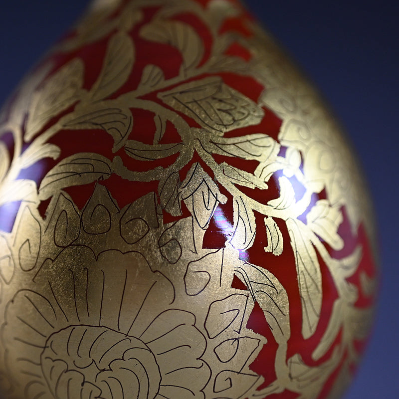 Kinrande Porcelain Sake Set ー小野 珀子 “金襴手 酒盃”
