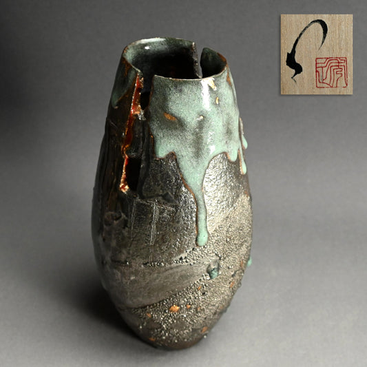 Contemporary Glimmering Silver Vase ー市川 透 “花器”