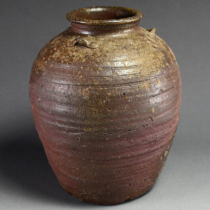 Momoyama To Early Edo Bizen Tsubo ー桃山時代 備前 種壺