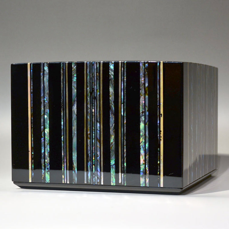 飾り箱 2012年 ー 岡田雄志 「螺鈿飾筥 輝縞」