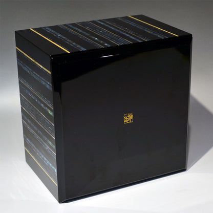 飾り箱 2012年 ー 岡田雄志 「螺鈿飾筥 輝縞」