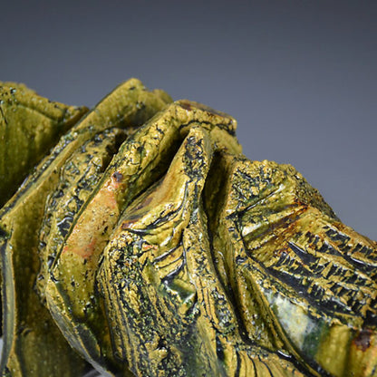 謎の織部壺展示品 ー小割哲也「跡ノ歴」